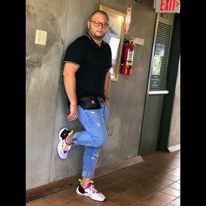 Meet your Posher, Christopher